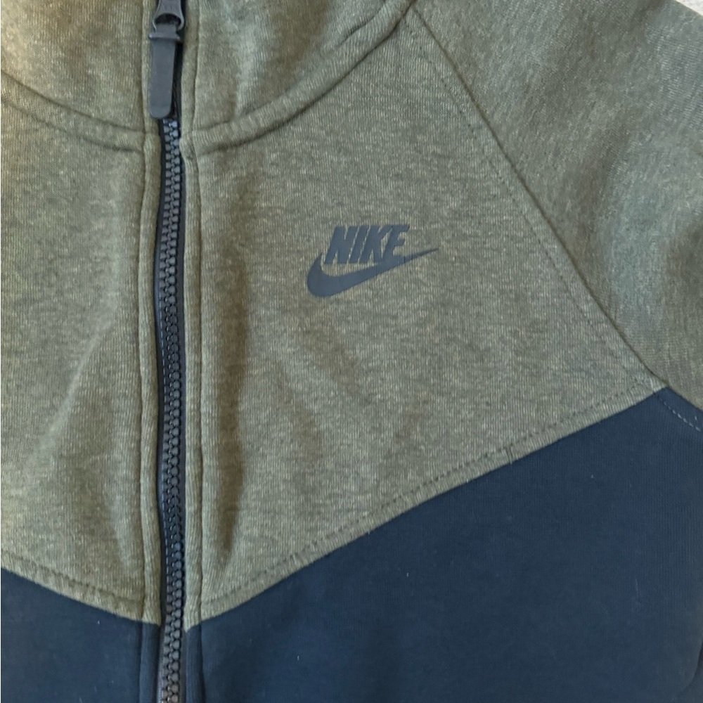 Nike Fleece Tech